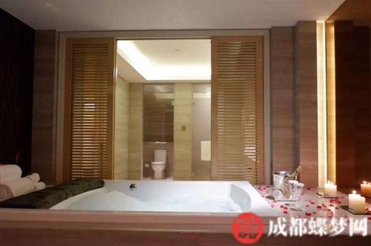 在成都中坝男士木桶浴会所店，原来内心的归宿这么简单